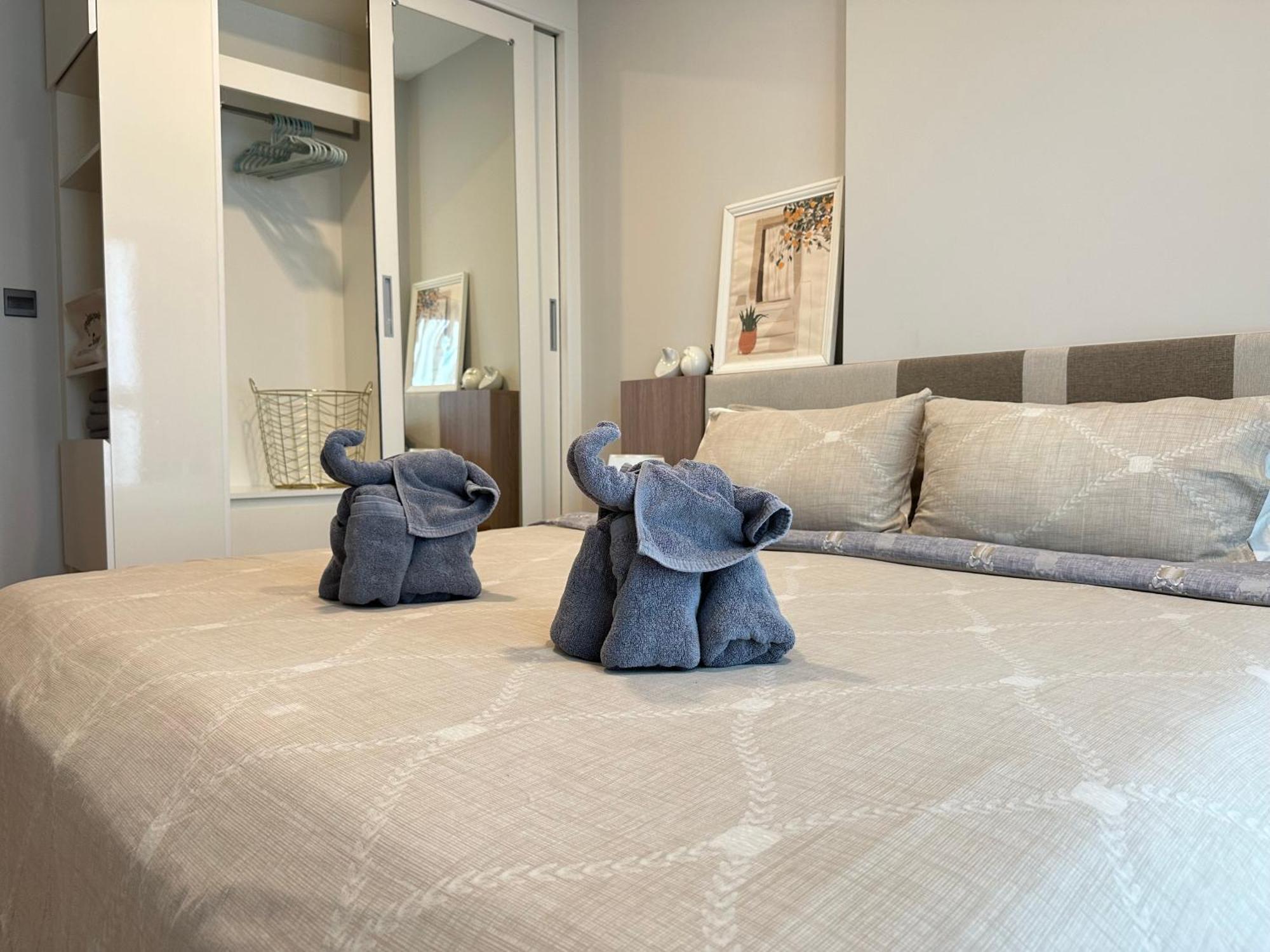 New & Cozy 2 Bedroom @ The Astra Sky River Chiang Mai Esterno foto